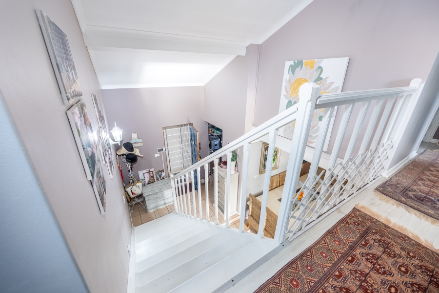 3 Bedroom Property for Sale in Uitzicht Western Cape